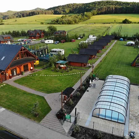 Ubytovanie Koliba Pacho - Zrub Zuzka Feriehus *